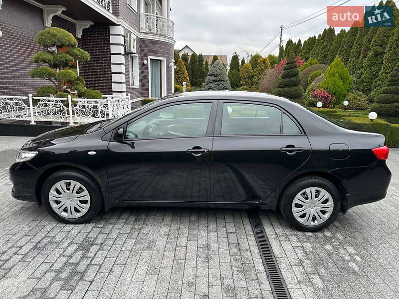 Седан Toyota Corolla 2008 в Києві