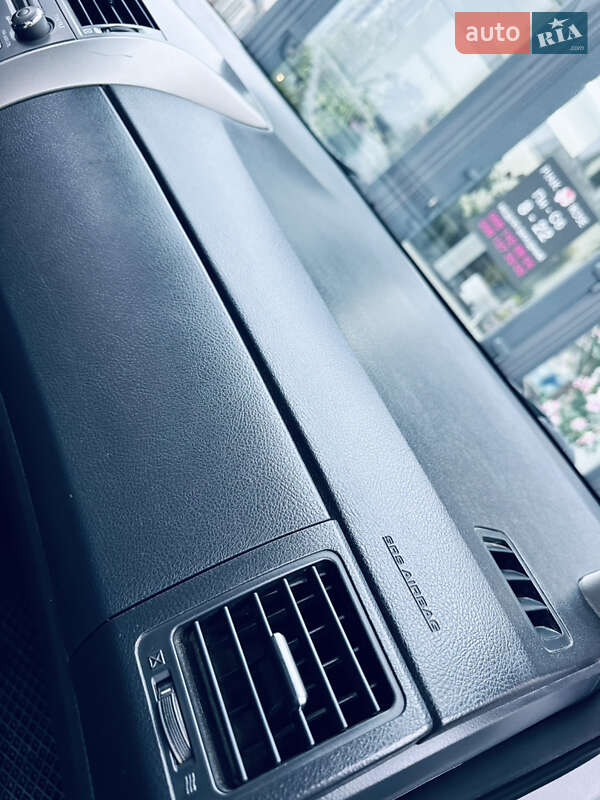 Седан Toyota Corolla 2008 в Грушево