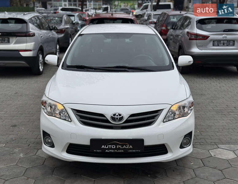 Седан Toyota Corolla 2011 в Одессе