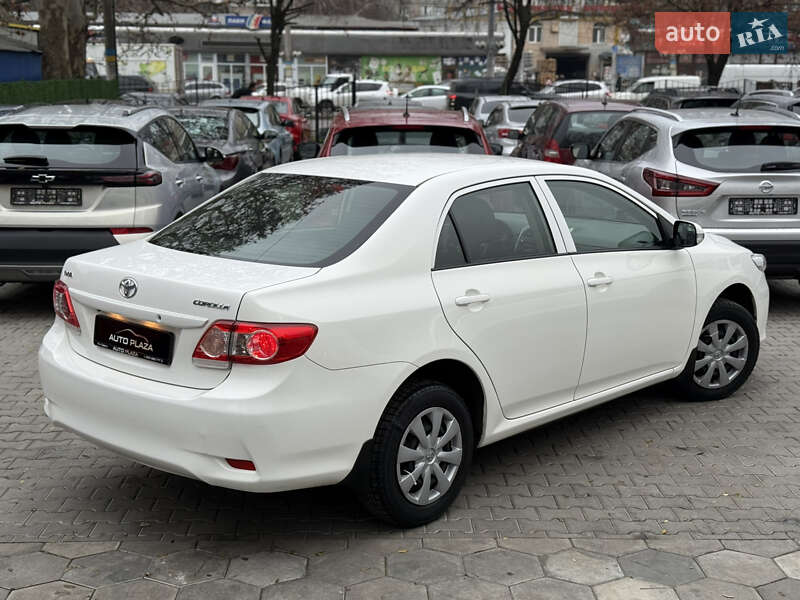 Седан Toyota Corolla 2011 в Одессе