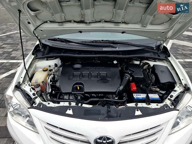 Седан Toyota Corolla 2012 в Вінниці