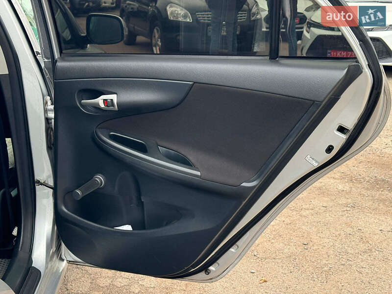 Седан Toyota Corolla 2010 в Вінниці