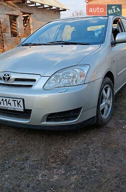 Хэтчбек Toyota Corolla 2006 в Каменском