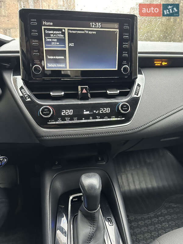 Седан Toyota Corolla 2020 в Києві