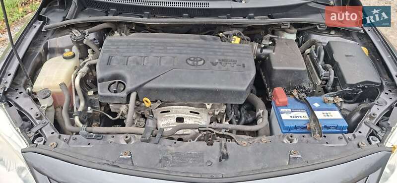 Седан Toyota Corolla 2012 в Нежине