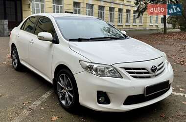 Седан Toyota Corolla 2012 в Києві