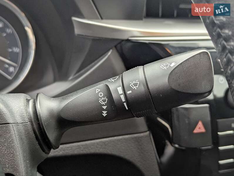 Седан Toyota Corolla 2013 в Києві