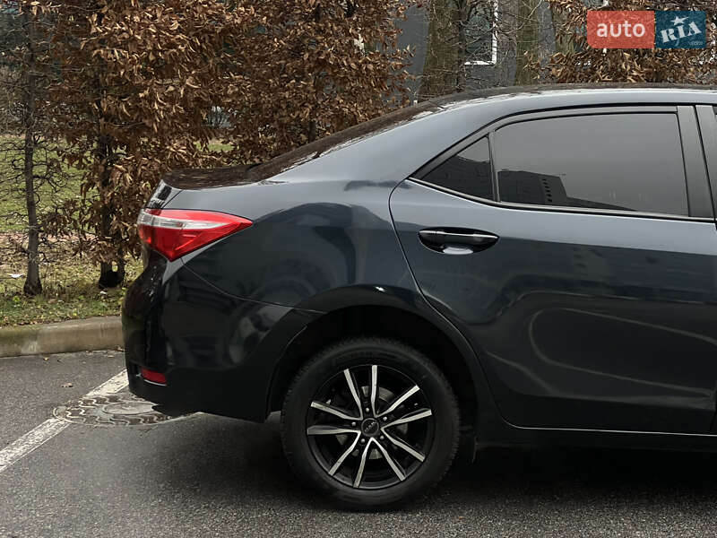 Седан Toyota Corolla 2016 в Києві фото 12 Седан Toyota Corolla 2016 в Києві