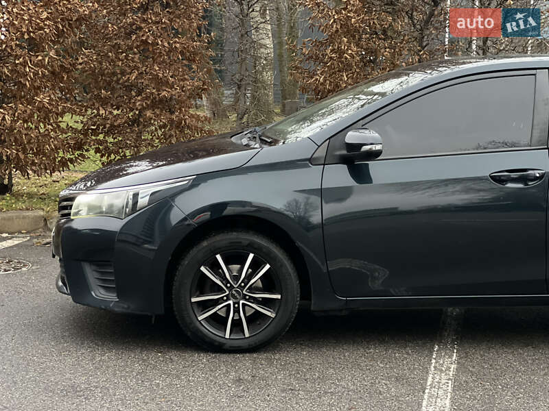 Седан Toyota Corolla 2016 в Києві фото 24 Седан Toyota Corolla 2016 в Києві