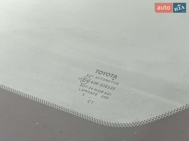 Седан Toyota Corolla 2016 в Києві фото 30 Седан Toyota Corolla 2016 в Києві