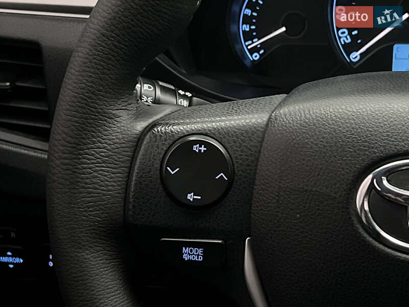 Седан Toyota Corolla 2016 в Києві фото 34 Седан Toyota Corolla 2016 в Києві