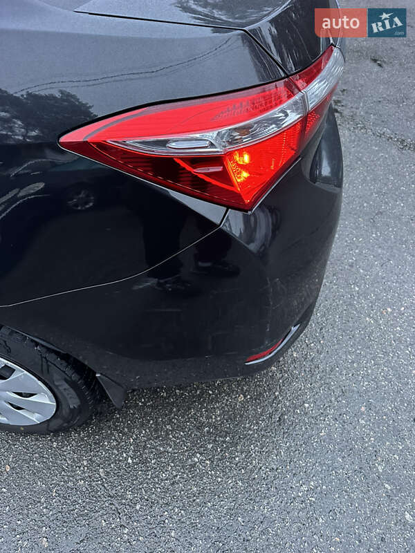 Седан Toyota Corolla 2018 в Києві фото 8 Седан Toyota Corolla 2018 в Києві