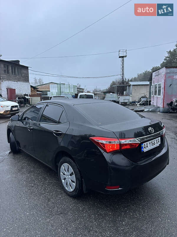 Седан Toyota Corolla 2018 в Києві фото 12 Седан Toyota Corolla 2018 в Києві