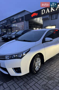 Седан Toyota Corolla 2016 в Кам'янець-Подільському