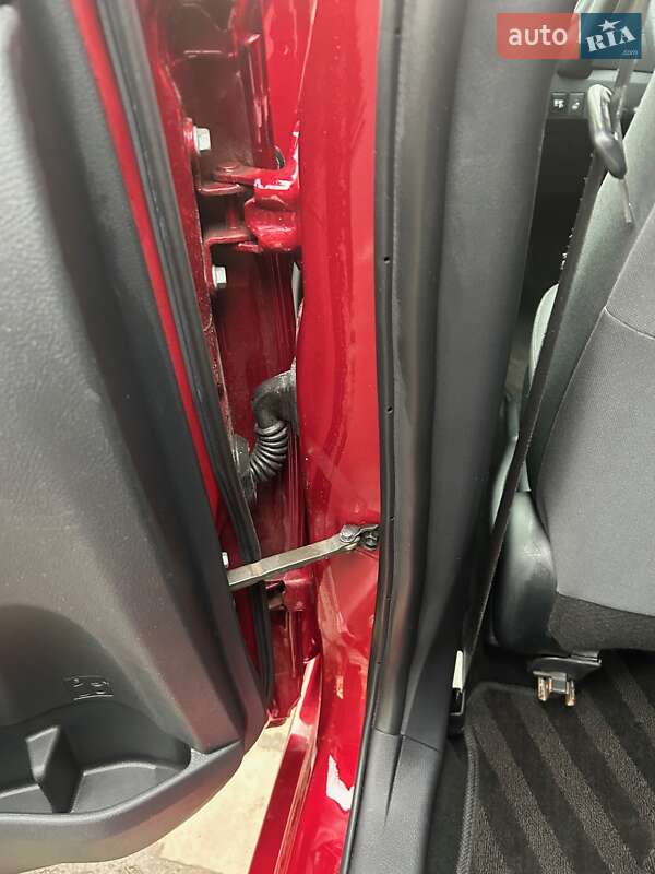 Седан Toyota Corolla 2017 в Тернополе фото 15 Седан Toyota Corolla 2017 в Тернополе