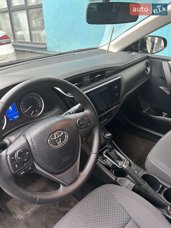 Седан Toyota Corolla 2017 в Тернополе фото 8 Седан Toyota Corolla 2017 в Тернополе