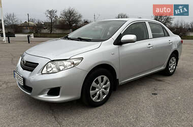 Седан Toyota Corolla 2009 в Кобеляках
