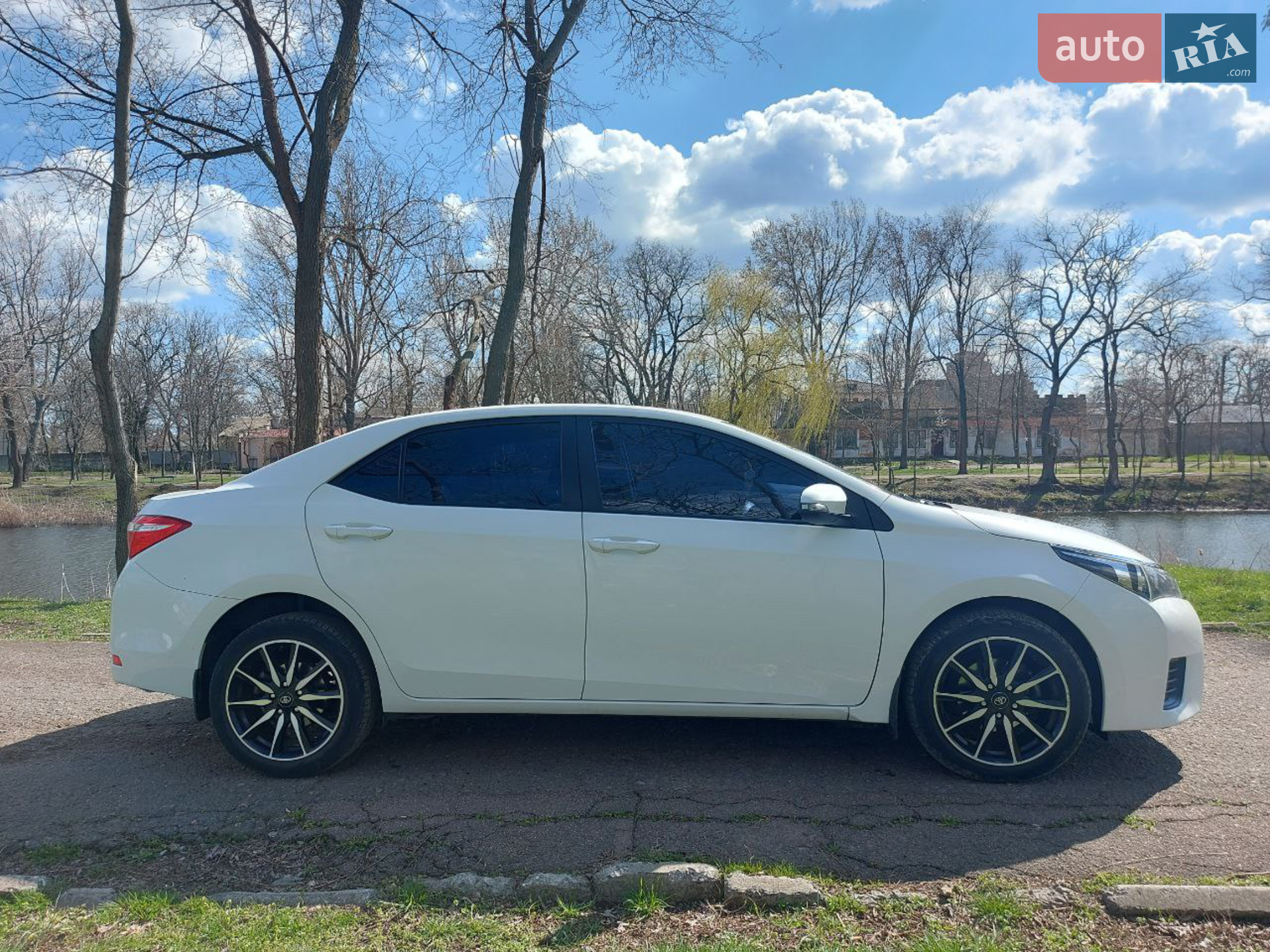 2013 Toyota Corolla - мініатюра 8