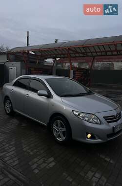 Седан Toyota Corolla 2008 в Полонному