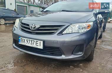 Седан Toyota Corolla 2012 в Теофиполе