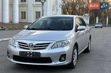 Седан Toyota Corolla 2012 в Желтых Водах