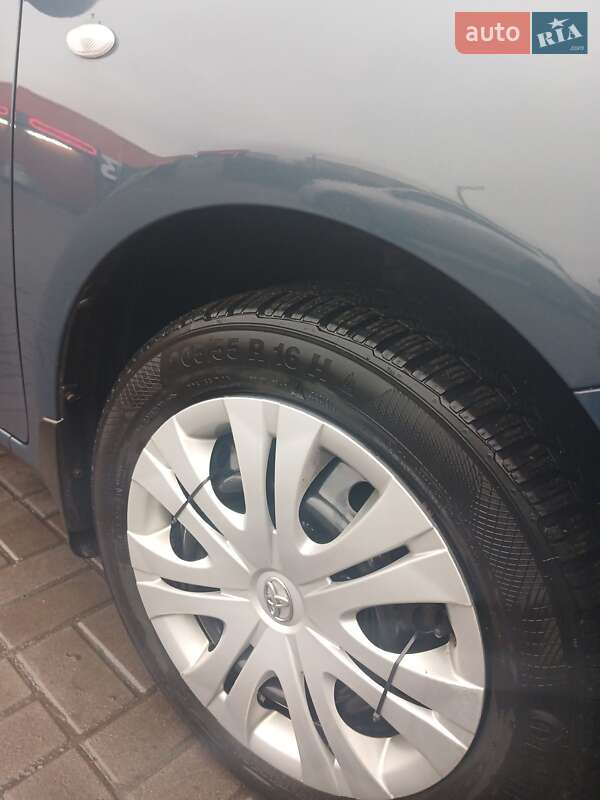 Седан Toyota Corolla 2008 в Харькове