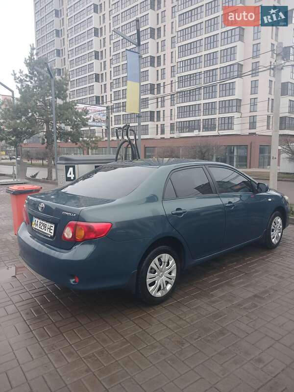 Седан Toyota Corolla 2008 в Харькове