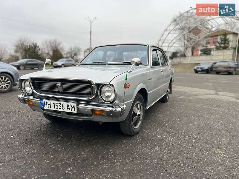 Седан Toyota Corolla 1984 в Овідіополі