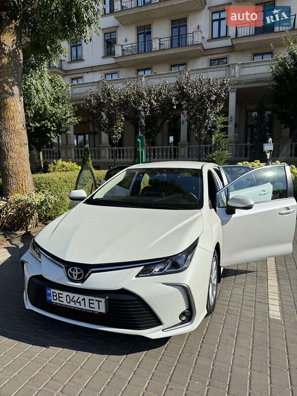 Седан Toyota Corolla 2019 в Одесі