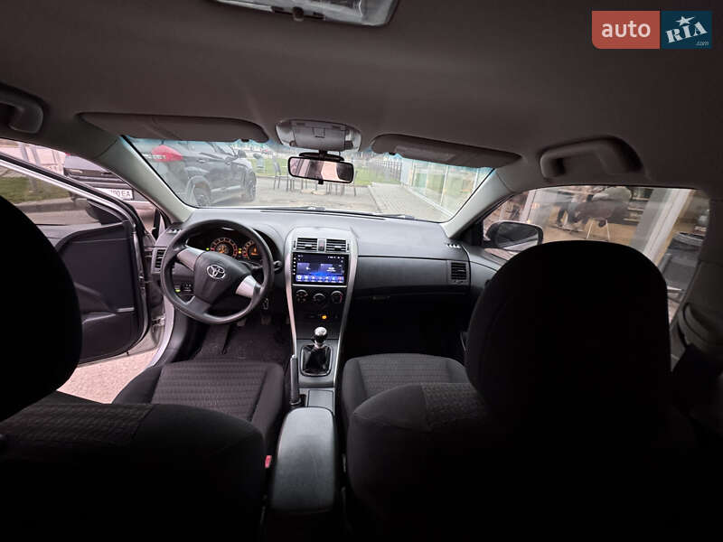 Седан Toyota Corolla 2011 в Бучаче фото 9 Седан Toyota Corolla 2011 в Бучаче