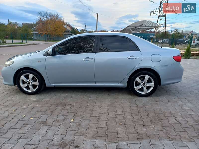 Седан Toyota Corolla 2007 в Золочеве