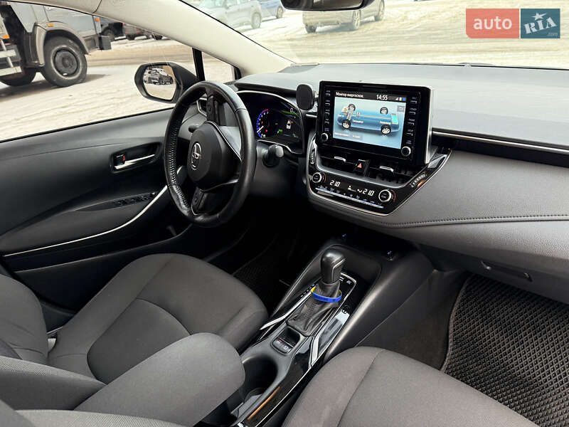 Седан Toyota Corolla 2020 в Києві