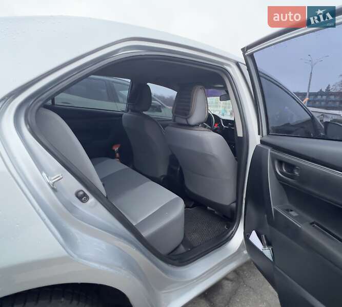 Седан Toyota Corolla 2017 в Кременчуге фото 7 Седан Toyota Corolla 2017 в Кременчуге