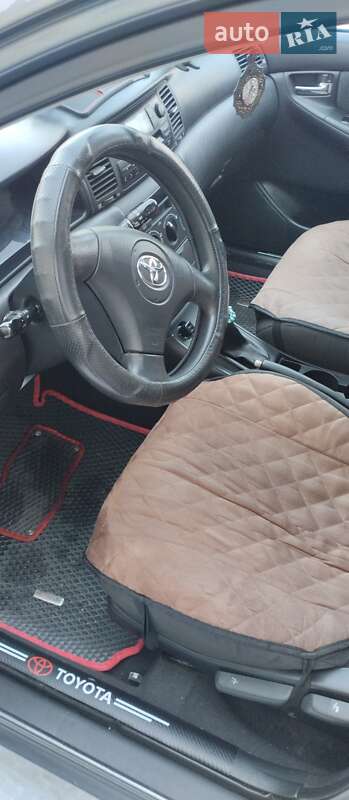 Универсал Toyota Corolla 2004 в Христиновке