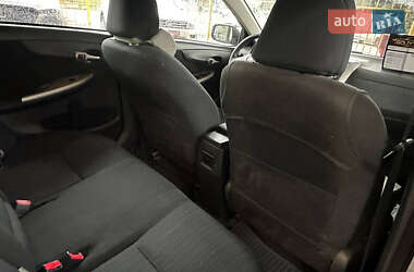 Седан Toyota Corolla 2009 в Львове