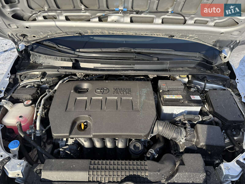 Седан Toyota Corolla 2020 в Києві