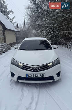 Седан Toyota Corolla 2013 в Харькове