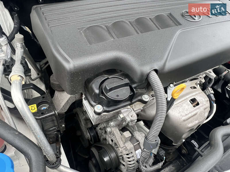 Седан Toyota Corolla 2016 в Кременчуге фото 32 Седан Toyota Corolla 2016 в Кременчуге