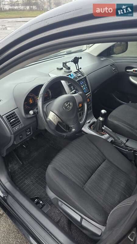 Седан Toyota Corolla 2008 в Киеве