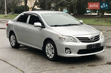 Седан Toyota Corolla 2011 в Кривом Роге