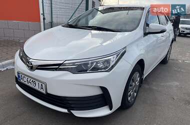 Седан Toyota Corolla 2017 в Николаеве