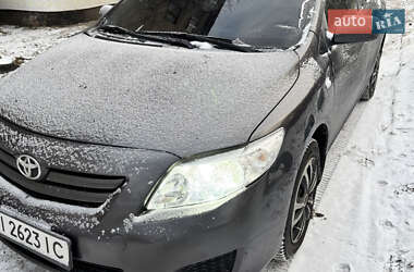 Седан Toyota Corolla 2009 в Полтаві