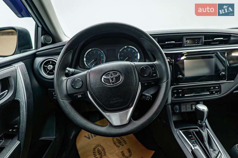 Седан Toyota Corolla 2019 в Киеве фото 12 Седан Toyota Corolla 2019 в Киеве