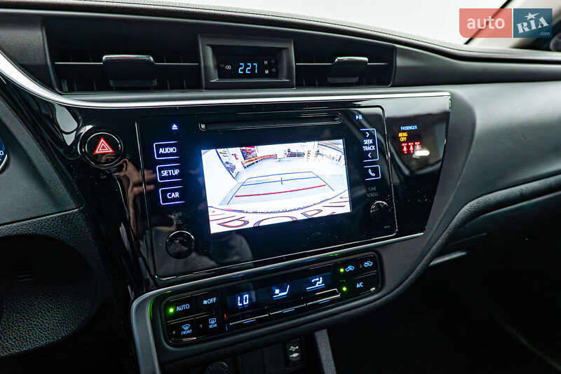 Седан Toyota Corolla 2019 в Киеве фото 15 Седан Toyota Corolla 2019 в Киеве