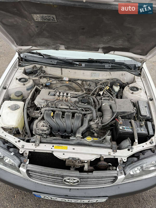 Седан Toyota Corolla 2001 в Запорожье