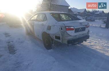 Седан Toyota Corolla 2017 в Иванкове