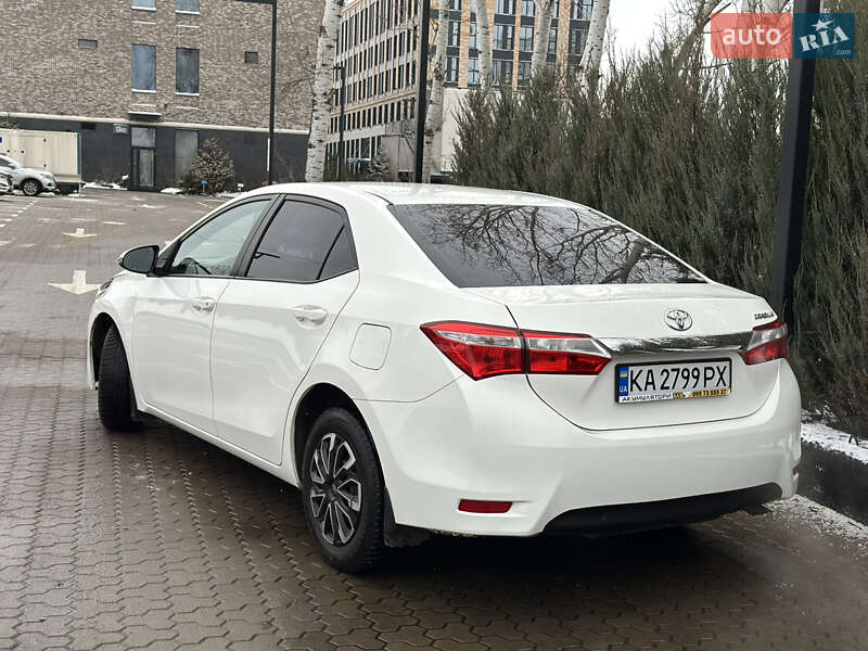 Седан Toyota Corolla 2018 в Киеве фото 11 Седан Toyota Corolla 2018 в Киеве