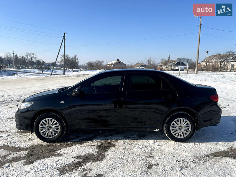 Седан Toyota Corolla 2009 в Козельщине