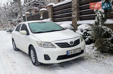 Седан Toyota Corolla 2010 в Киеве
