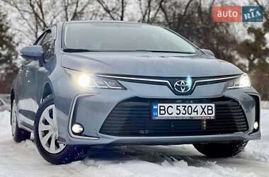 Седан Toyota Corolla 2022 в Львове